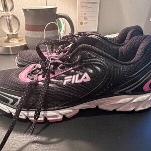 womens fila shoes